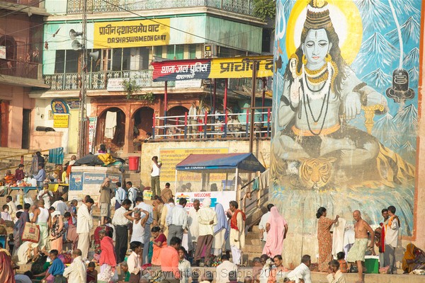 Crowds at Dashaswamedh Ghat below the image of Shiva