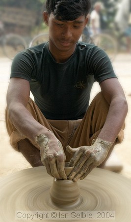 In the countryside near Varanasi: making small drinking bowls at the roadside