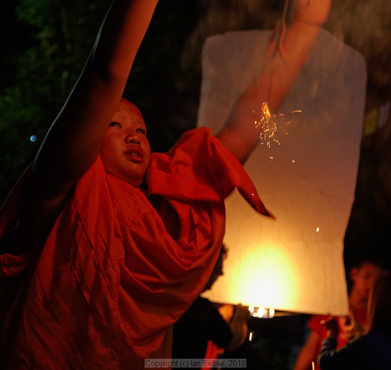 Loi Krathong (Floating Lantern) Festival, Chiangmai, Thailand