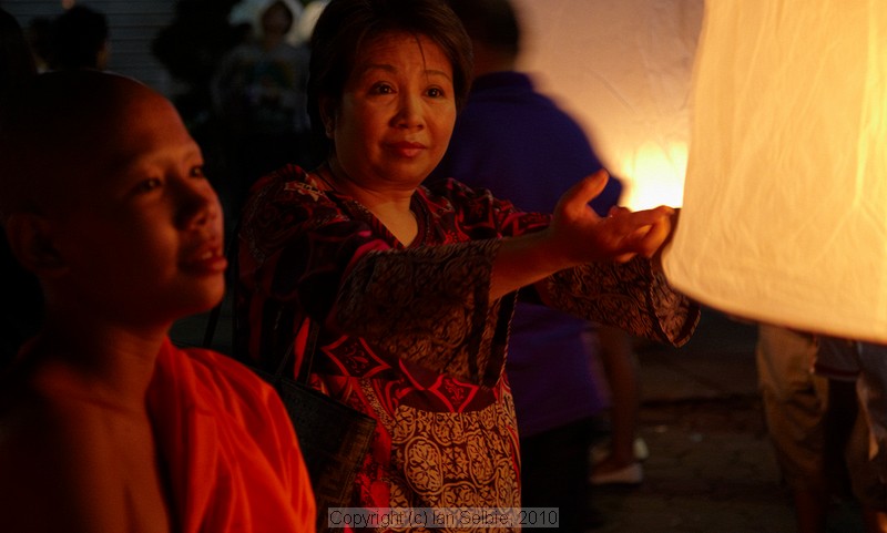 Loi Krathong (Floating Lantern) Festival, Chiangmai, Thailand