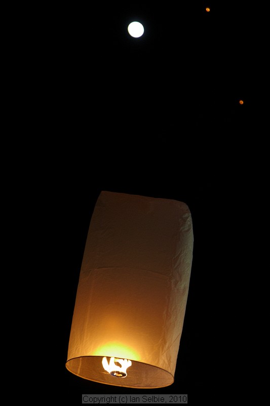 Loi Krathong (Floating Lantern) Festival, Chiangmai, Thailand