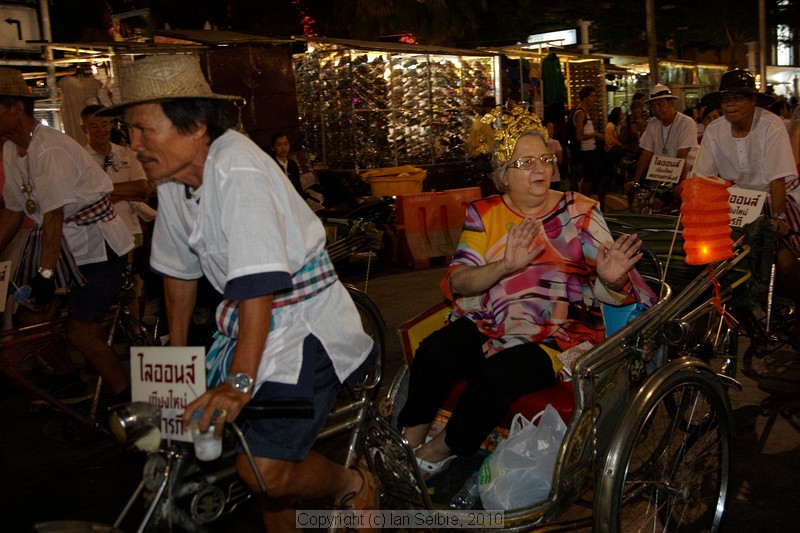 Loi Krathong (Floating Lantern) Festival, Chiangmai, Thailand