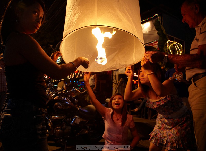 Loi Krathong (Floating Lantern) Festival, Chiangmai, Thailand