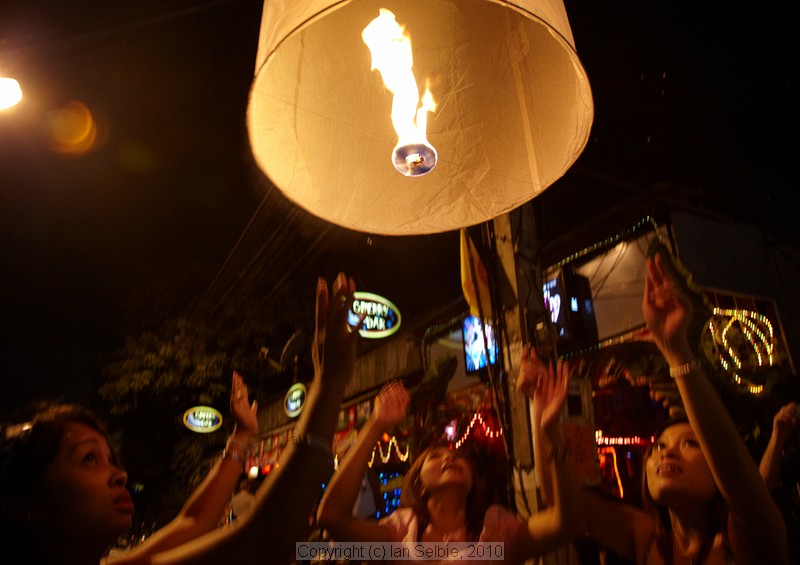 Loi Krathong (Floating Lantern) Festival, Chiangmai, Thailand