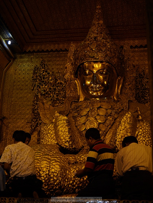 Mahamuni Pagoda - Myanmar, 2012