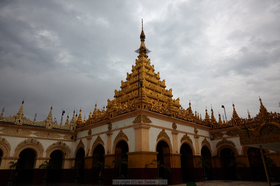 Mahamuni Pagoda - Myanmar, 2012