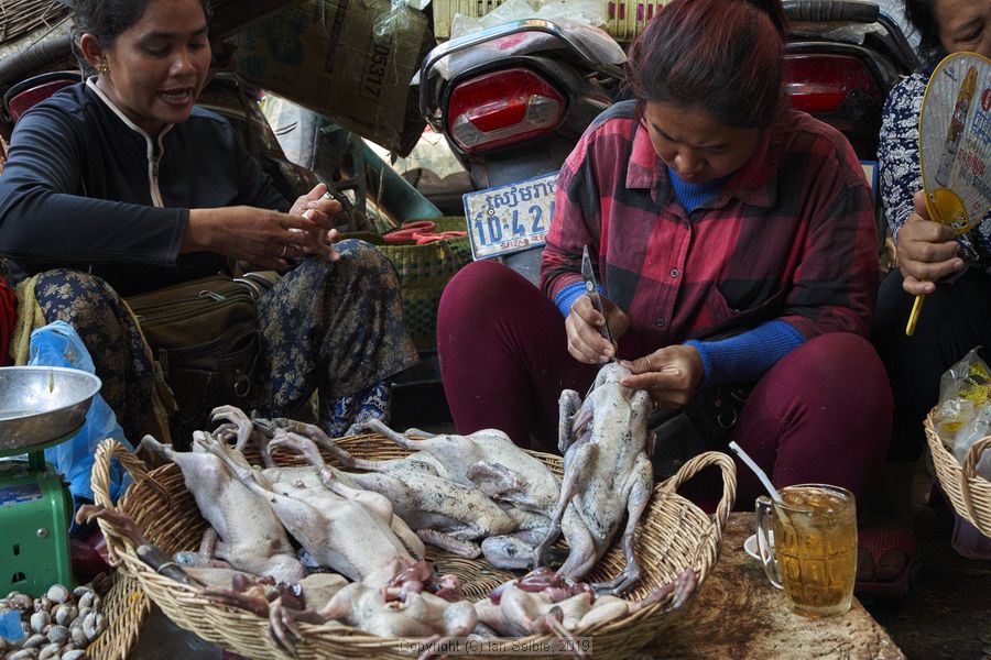 Psar Kraoum Market, Siem Reap, Cambodia