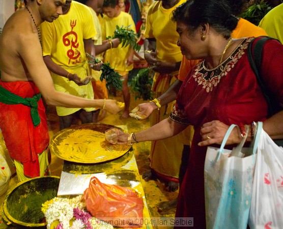 Thimithi (fire walking) ceremony, Singapore 2003
