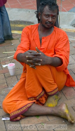 Thimithi (fire walking) ceremony, Singapore 2003